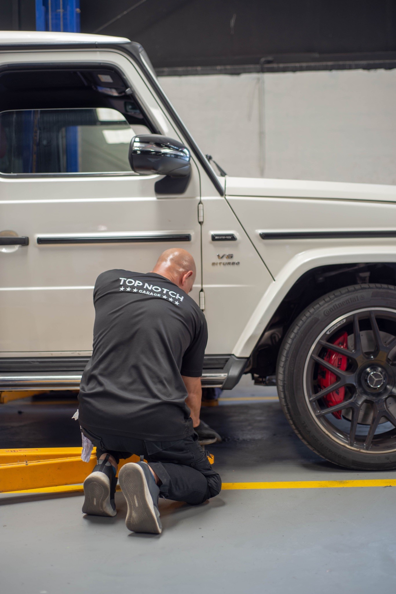 Auto garage in dubai